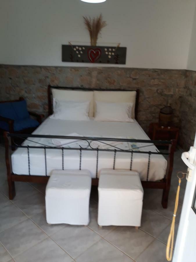 ★ Meniko'S House ★ Cozy Nest Apartment Himare Ngoại thất bức ảnh